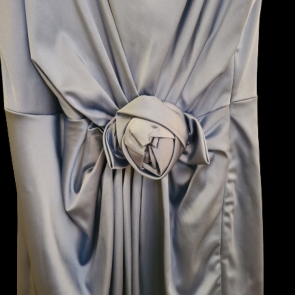 Maggie London Formal Dress - Picture 3 of 3